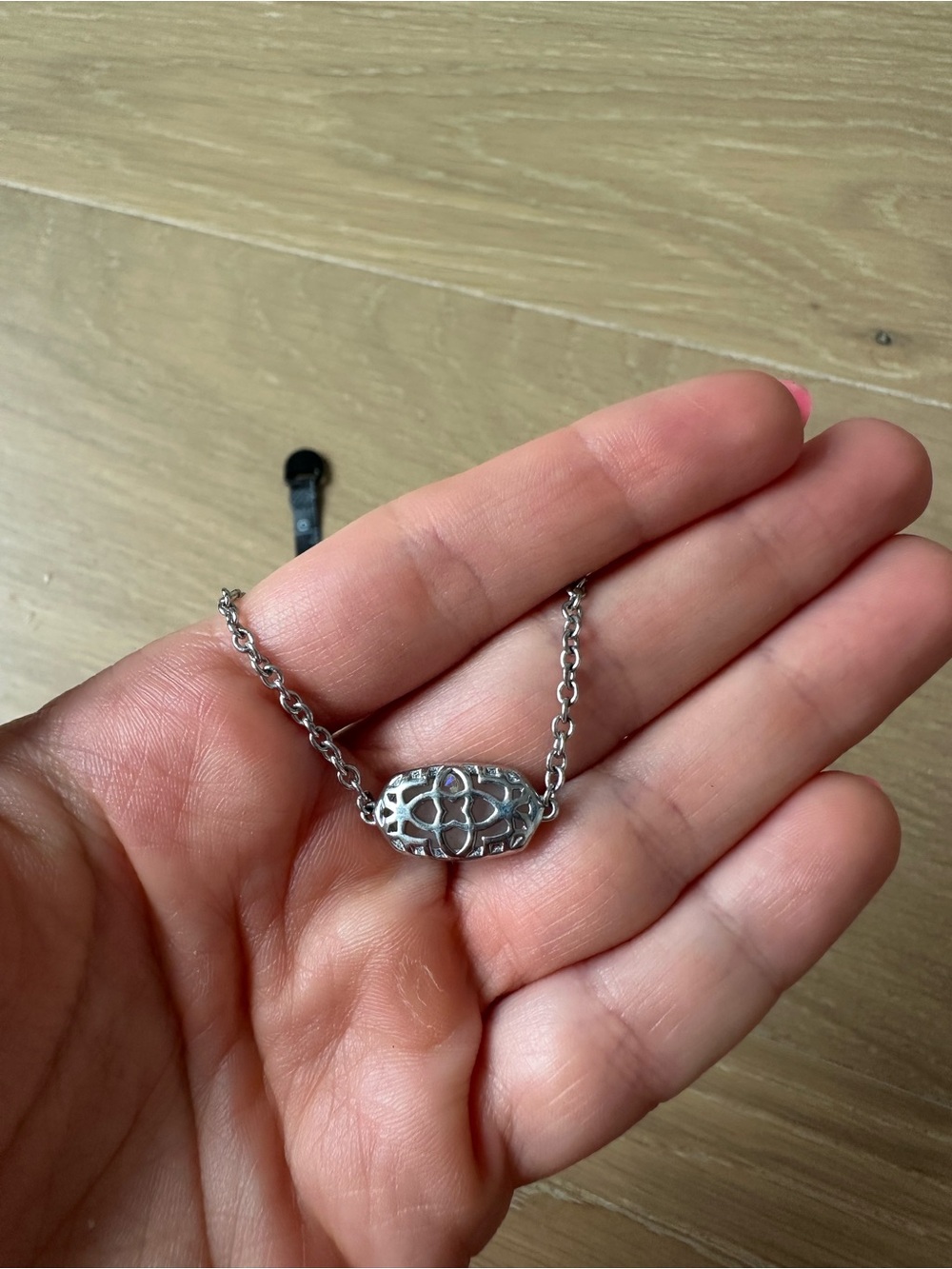 Kendra Scott Elaina Silver Adjustable Chain Bracelet Iridescent Druzy Pendant - Picture 7 of 7